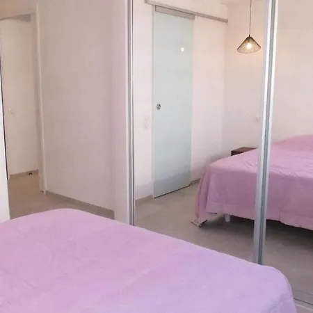Дом отдыха Palais De La 233 *