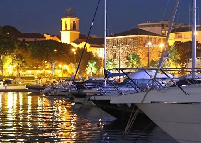 Palais De La 233 * 圣马克西姆